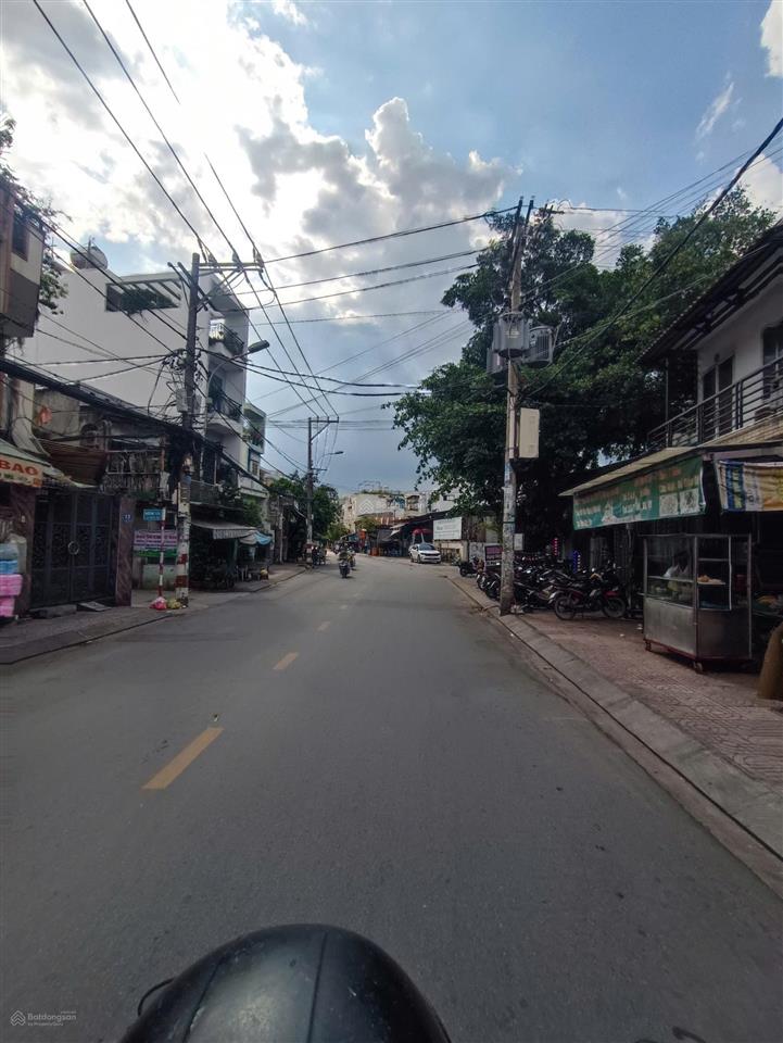 Bán nhà mt âu cơkhuông việt cạnh q11 chỉ 111tr/m2 ngang 8m thuận tiện xây mới hoặc biệt thự mini