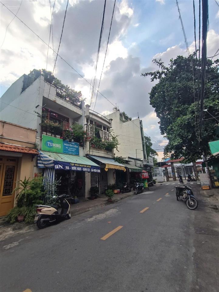 Bán nhà mt âu cơkhuông việt cạnh q11 chỉ 111tr/m2 ngang 8m thuận tiện xây mới hoặc biệt thự mini