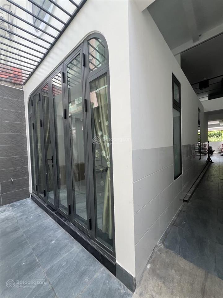 Chdv dòng tiền 800tr/năm, 84m2, 5 tầng 13pn 14wc, nở hậu, hẻm xe hơi bùi văn ba, quận 7, 12 tỷ tl