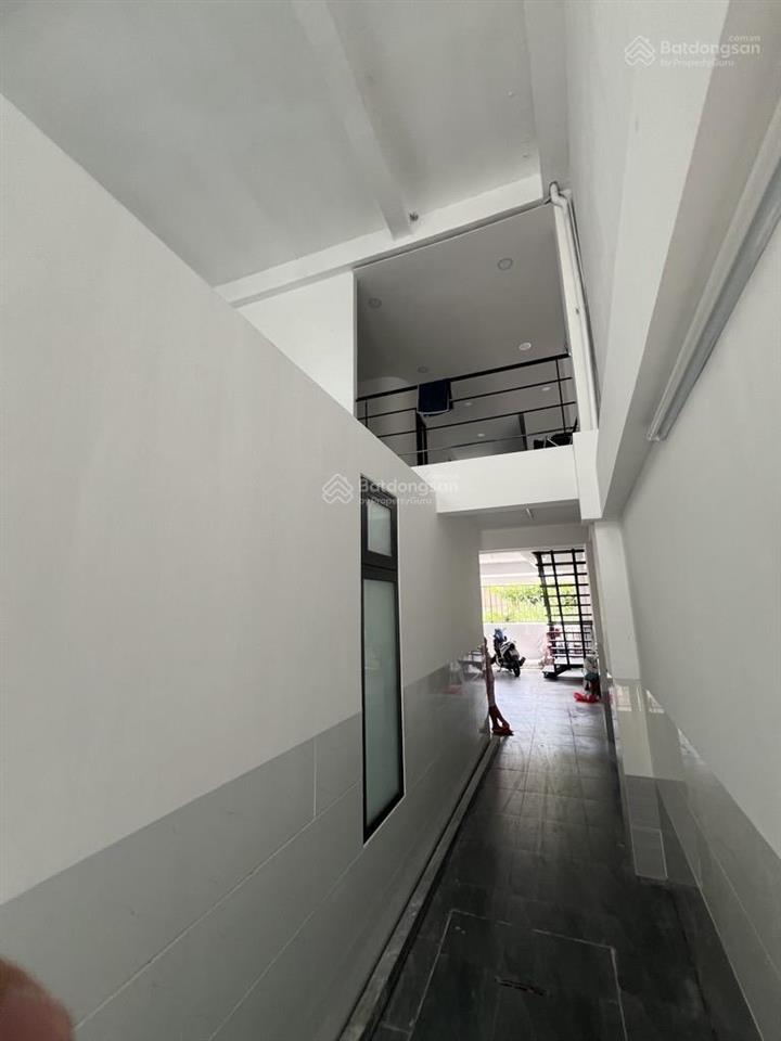 Chdv dòng tiền 800tr/năm, 84m2, 5 tầng 13pn 14wc, nở hậu, hẻm xe hơi bùi văn ba, quận 7, 12 tỷ tl