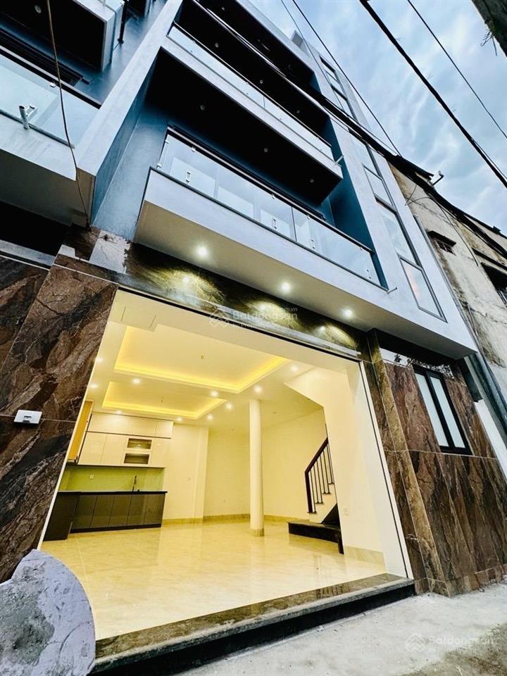 Siêu hot nhà mới keng full nội thất ô tô đỗ cửa vào nhà nếu muốn thoáng chỉ nhỉnh 8 tỷ / 5t
