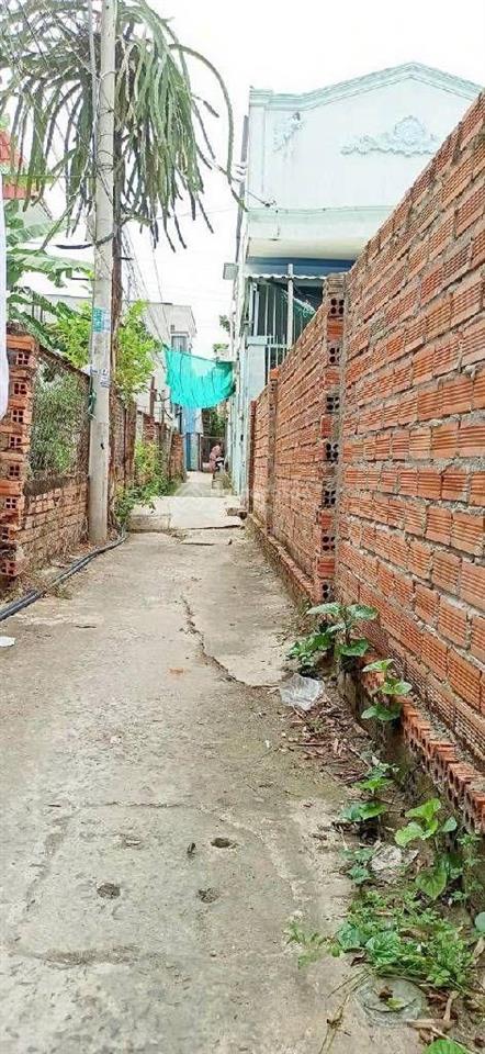 Bán đất phường tân phú, quận 7 giá tốt chỉ nhỉnh 2 tỷ.