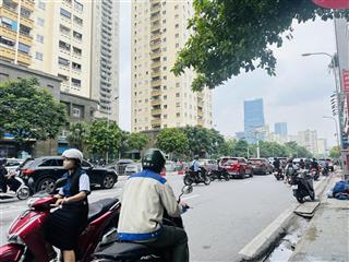 Bán toà nhà lô góc mặt phố nguyễn chánh cầu giấy kinh doanh bất chấp 72m 8 tầng thang máy chỉ 50 tỷ
