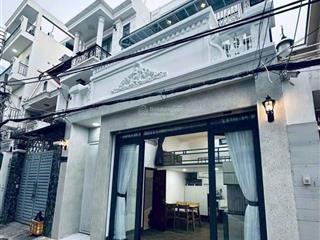 Căn hộ dịch vụ 3 tầng 17pn 128m2 đang thu về 80tr/th. bán nhỉnh 15 tỷ