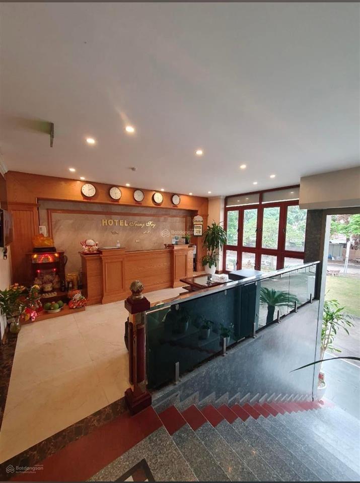 Khách sạn 3 sao 176m8t kdt mới cái dăm bãi cháyquảng ninhvị trí đắc địa dtiền 5ty/n giá 30 tỷ