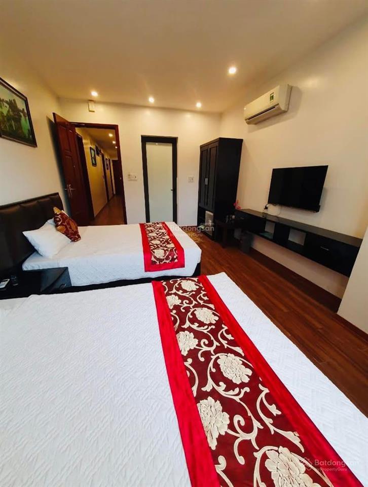 Khách sạn 3 sao 176m8t kdt mới cái dăm bãi cháyquảng ninhvị trí đắc địa dtiền 5ty/n giá 30 tỷ