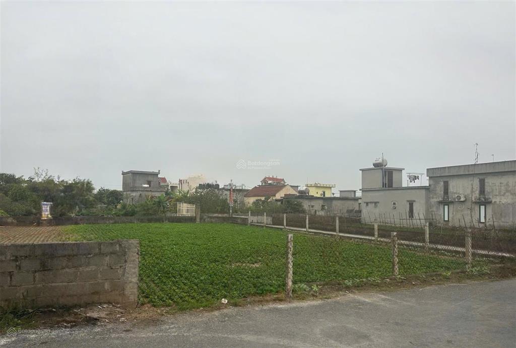 0833 938 *** bán đất ngay sát vsip, cách khu nghỉ dưỡng chỉ 300m, 368.3m2 mặt tiền 16.5m giá chỉ 2 tỷ