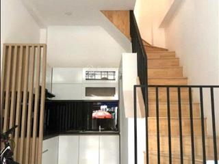 Nhà hẻm 1 xẹt  tân hòa đông q6  2 tỷ550  18m2