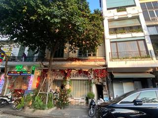 Cho thuê mặt bằng kinh doanh phố hàng bài  hoàn kiếm diện tích 60m2 + kho 20m2 mặt tiền 4,5m