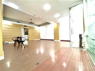 Cho thuê mặt bằng trệt + lầu 50m2 đến 130m2 ngang 6m ở khánh hội quận 4 giá chỉ 25 tr/th