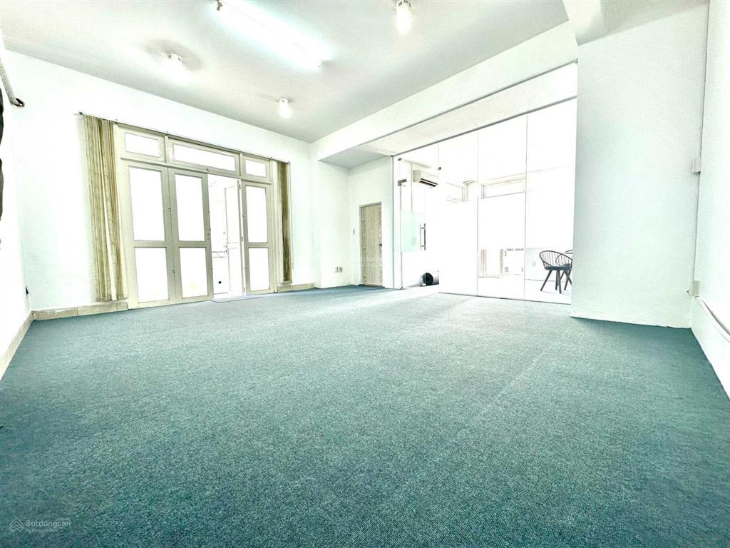 Cho thuê văn phòng 25m2  30m2  60m2  80m2 căn góc 2 mặt tiền khánh hội quận 4 giá 6 triệu/th