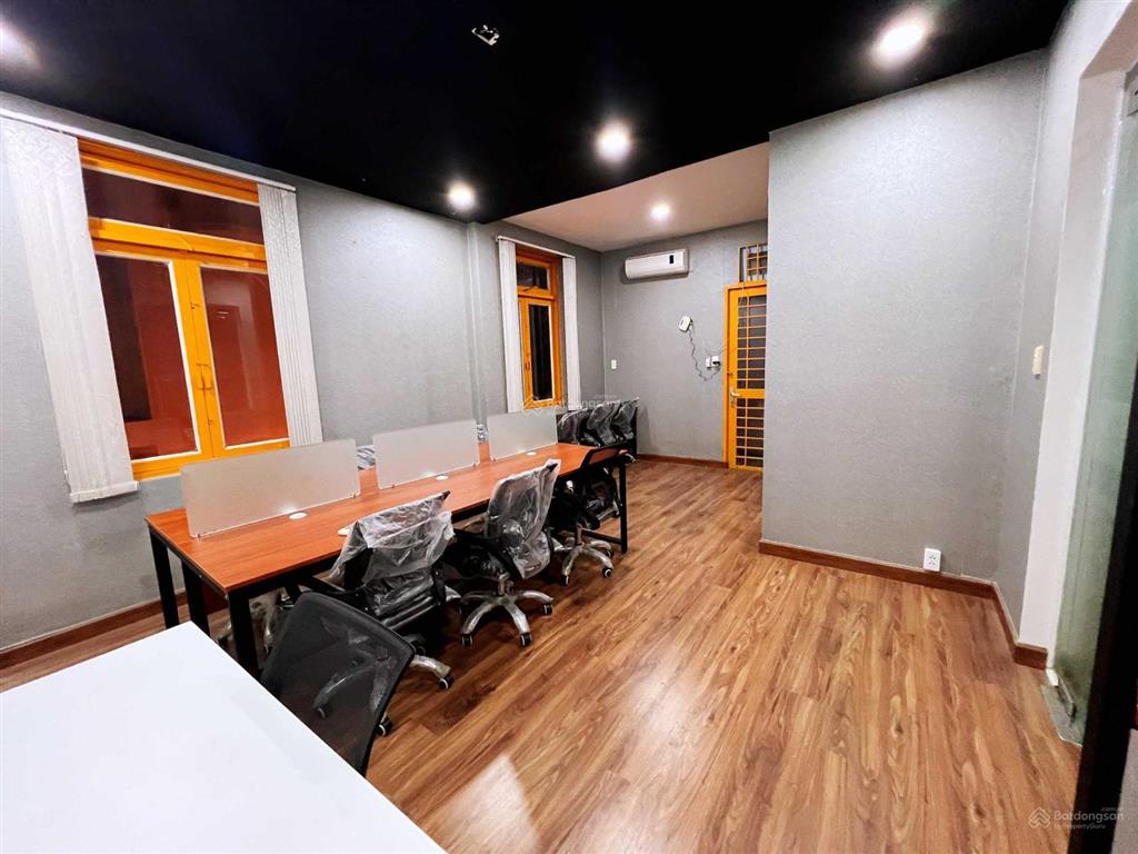 Cho thuê văn phòng 25m2  30m2  60m2  80m2 căn góc 2 mặt tiền khánh hội quận 4 giá 6 triệu/th