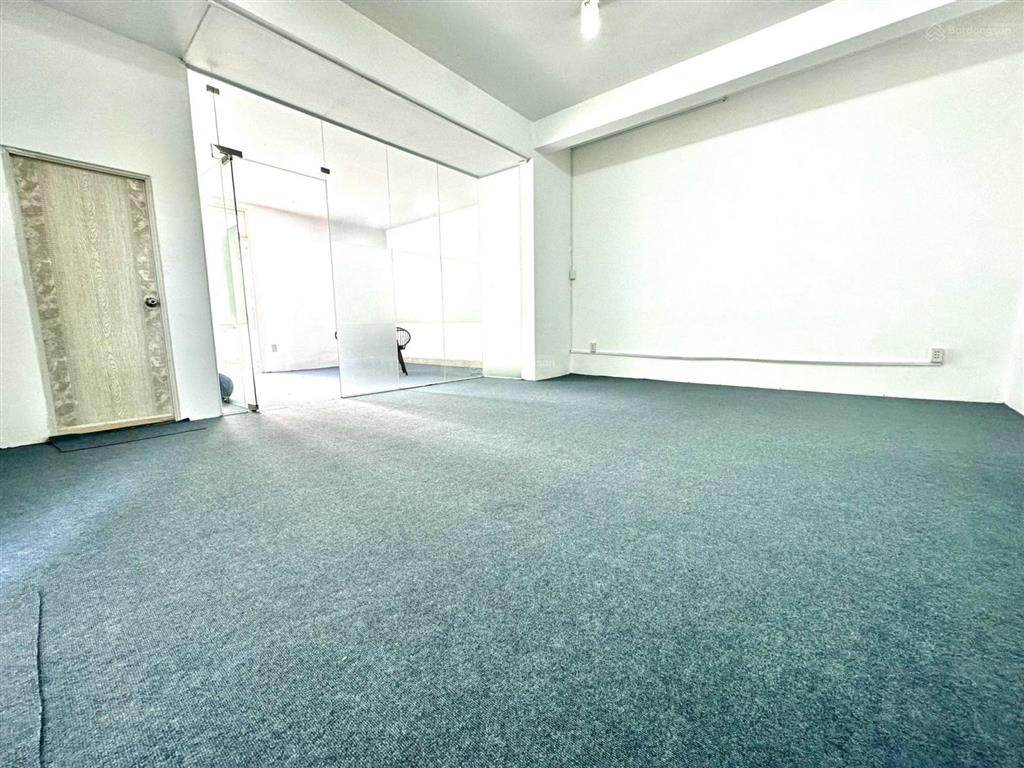 Cho thuê văn phòng 60m2 tại căn góc 2 mặt tiền khánh hội, quận 4, giá 15 triệu/tháng