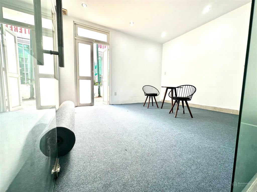 Cho thuê văn phòng 60m2 tại căn góc 2 mặt tiền khánh hội, quận 4, giá 15 triệu/tháng
