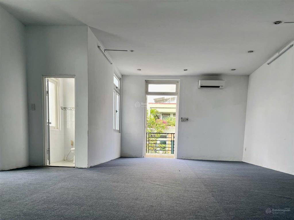 Cho thuê văn phòng 60m2 tại căn góc 2 mặt tiền khánh hội, quận 4, giá 15 triệu/tháng