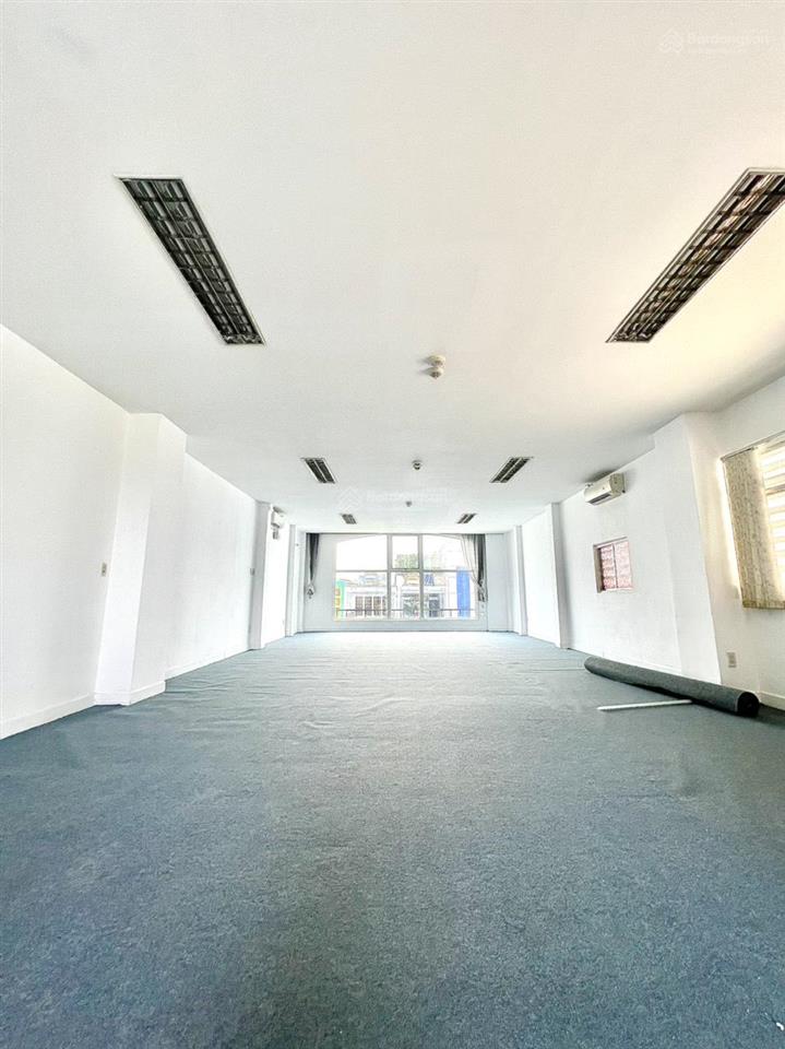 Cho thuê văn phòng 80m2, ngang 6m ở 219 khánh hội quận 4, giá chỉ 16 triệu cho làm 24/7