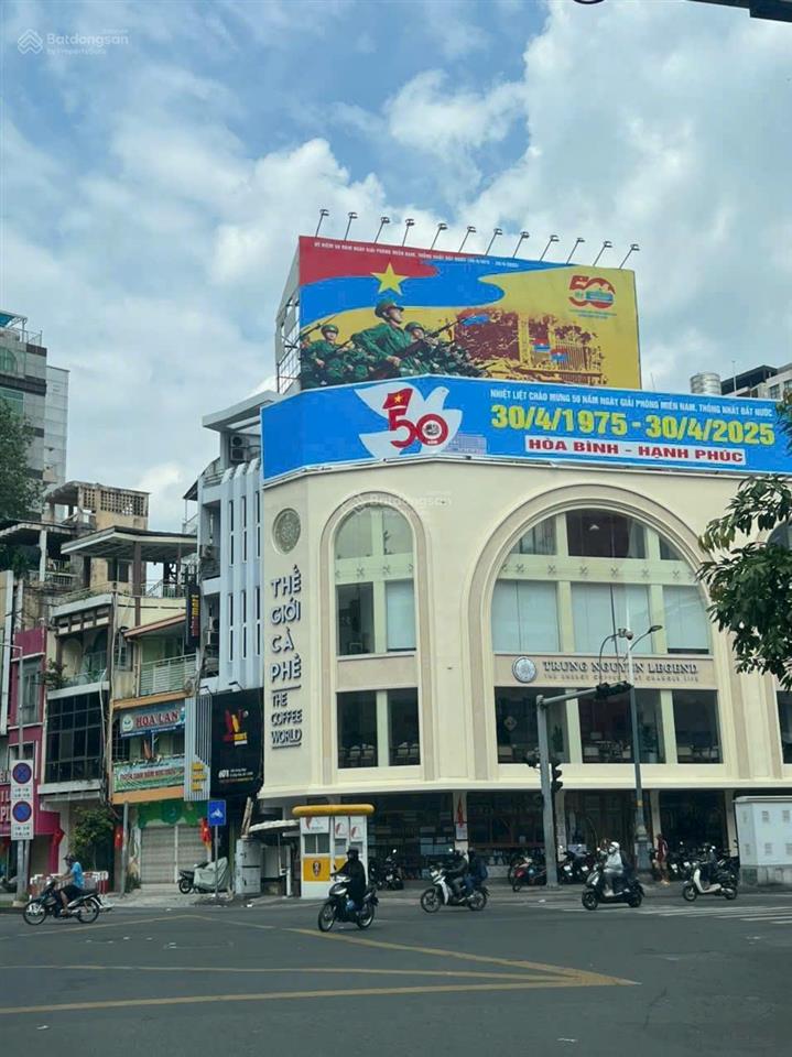 Bán nhà mặt tiền đường quận 1. trần hưng đạo 4x19m, 3 lầu hđt 90tr/th. giá 38 tỷ tl