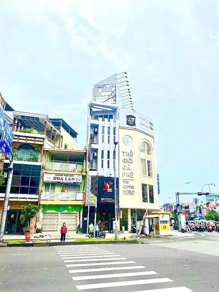 Bán nhà mặt tiền đường quận 1. trần hưng đạo 4x19m, 3 lầu hđt 90tr/th. giá 38 tỷ tl