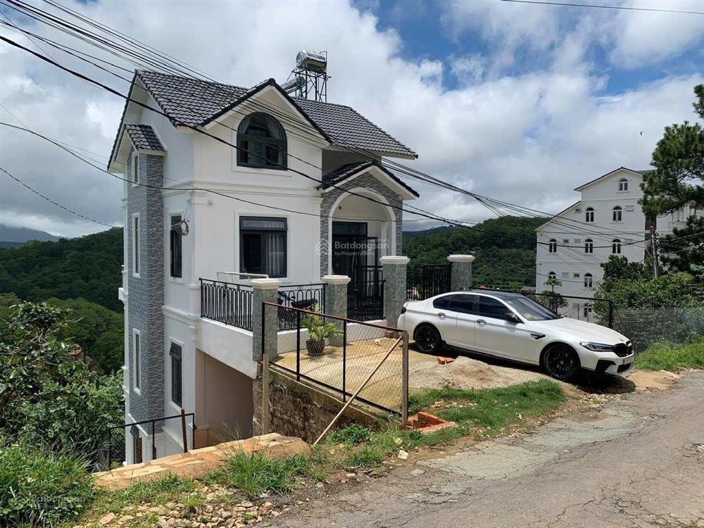 Bán biệt thự mặt tiền hoàng hoa thám, p10, đà lạt