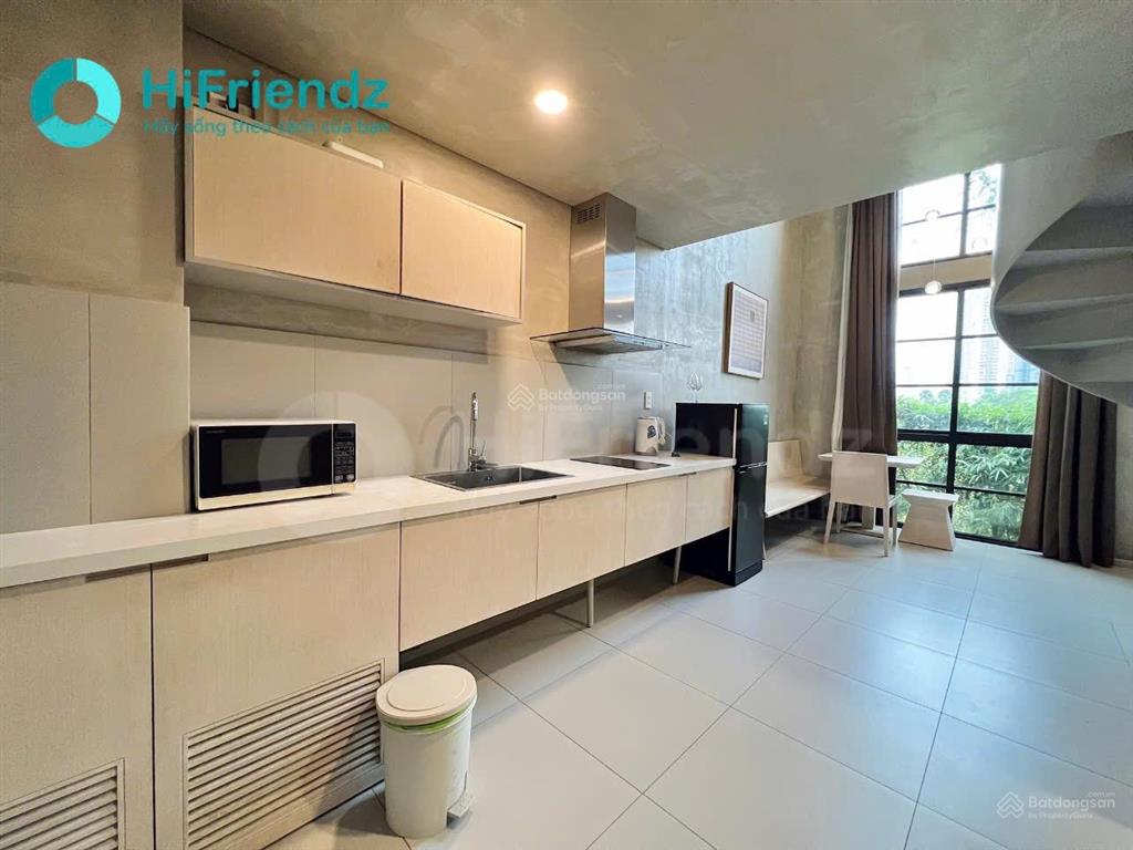 Duplex thiết kế hiện đại  cửa kính lớn thoáng sáng  nội thất đầy đủ  tone nội thất ấm cúng