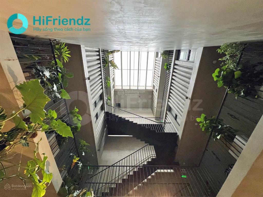 Duplex thiết kế hiện đại  cửa kính lớn thoáng sáng  nội thất đầy đủ  tone nội thất ấm cúng