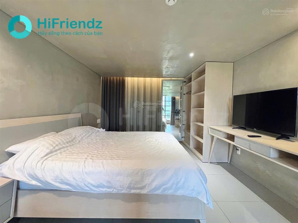 Duplex thiết kế hiện đại  cửa kính lớn thoáng sáng  nội thất đầy đủ  tone nội thất ấm cúng