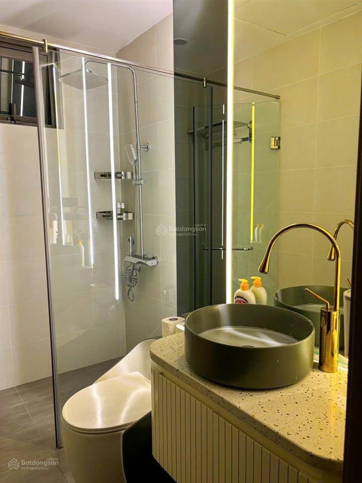 Vị trí vàng tp/ 2pn,1wc, 50m2 / sổ hồng riêng / 2 tỷ/ full nội thất / gần cv gia định / vay 80%