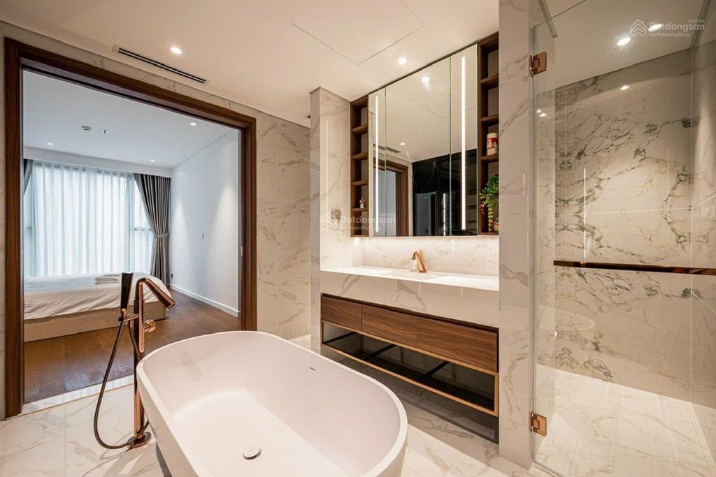 Ch view sân bay / 48m2 /2pn / sổ riêng /vay 80% /cho thuê 15tr / tháng / full nt / 0798 367 ***