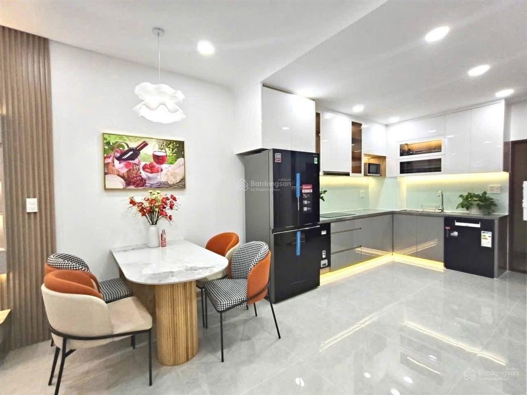 Ch view sân bay / 48m2 /2pn / sổ riêng /vay 80% /cho thuê 15tr / tháng / full nt / 0798 367 ***