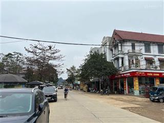Em bán lô đất mặt trục chính đường nhựa kinh doanh ngay trung tâm thị trấn