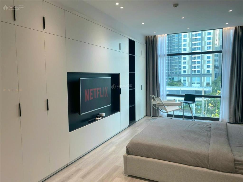 Cần cho thuê gấp căn hộ de la sol. dt 72m2, 2pn, 2wc. giá 18tr/th.  0365 695 ***