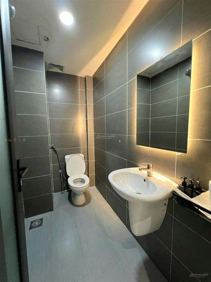 Cần cho thuê gấp căn hộ de la sol. dt 72m2, 2pn, 2wc. giá 18tr/th.  0365 695 ***
