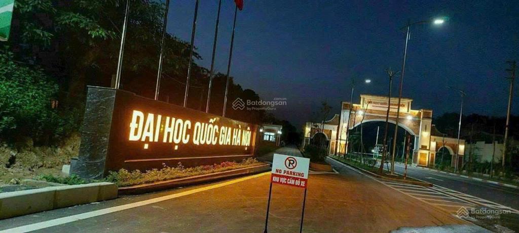 Đất bán tại đại lộ thăng long, cổng trường đhqg, sát lưng xanh villass 22,2 triệu/m2, dt 157,4 m2.