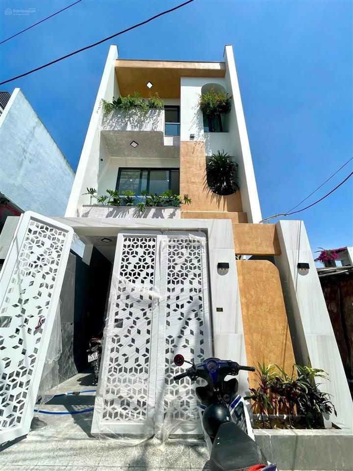 Bán gấp, nhà 3 tầng, phú thạnh 10, gần biển