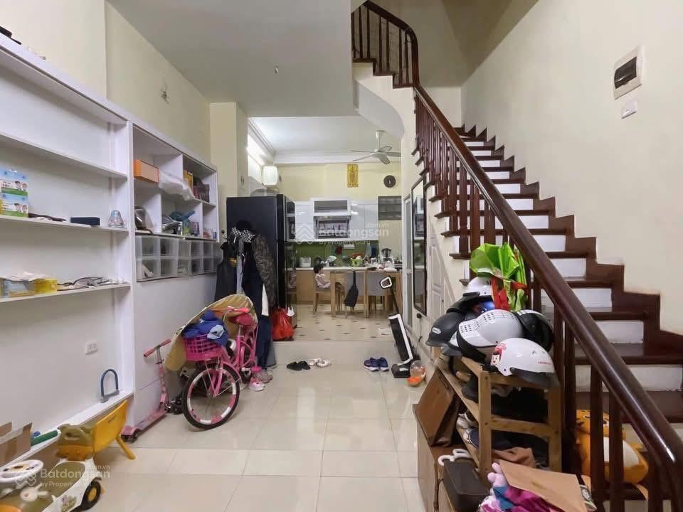 Ba đình kim mã nhà dân xây 20m ra phố 40m2, 5 tầng lô góc (9.5 tỷ)