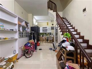 Ba đình kim mã  nhà dân xây  20m ra phố  40m2, 5 tầng  lô góc  (9.5 tỷ)