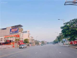 Cần bán gấp đất mặt đường nguyễn tất thành trung tâm sự kiện của tỉnh phú thọ diện tích 115m2