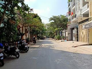 Bán nhà siêu đầu quốc lộ 1a, đối diện đại học luật tp. hcm, dt 450m2, cho thuê 60tr/tháng, 18 tỷ
