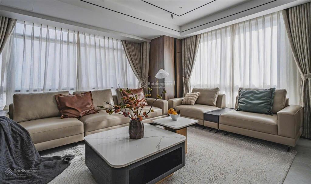 Bán cc riverside residence, 20 tỷ, 180m2, 3pn, 3wc siêu hot