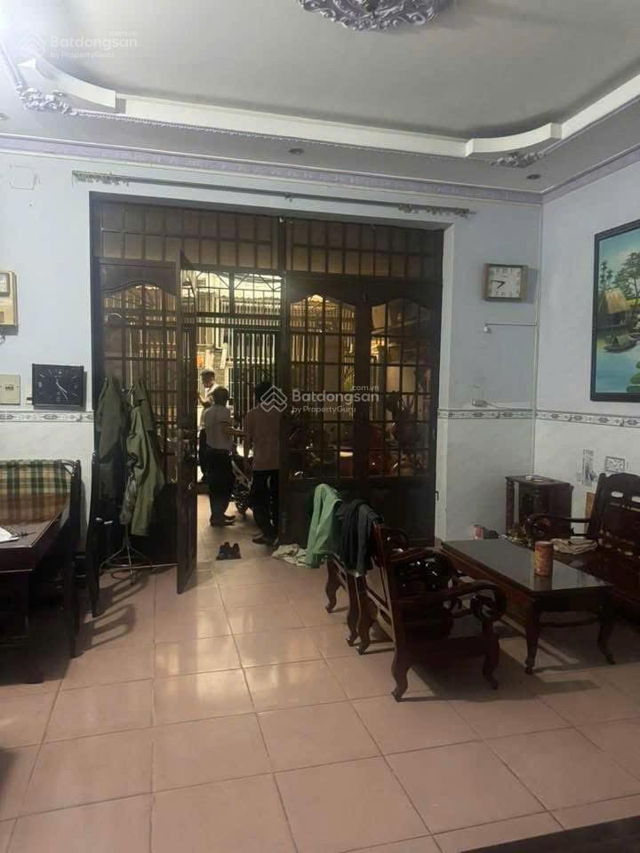 Nhà trệt lầu 5,1x15m hẻm 1/ xe hơi vào đường phan huy ích phường 12 ngay siêu thị emart2