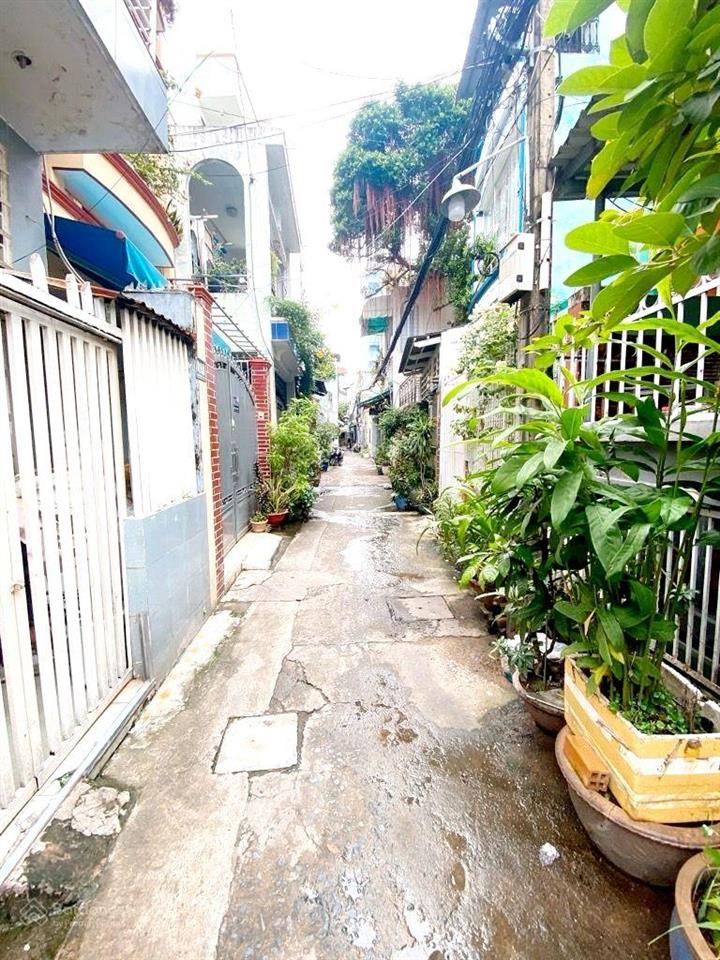 Bán nhà vừa ở vừa cho thuê dt 153m2 kế him lam  tân hưng  quận 7 chỉ 9tỷ7 nhà cấp 4 (ngang 6,7m)