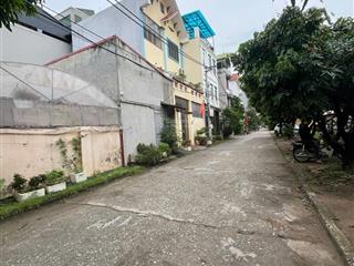 Bán đất trục chính viện rau a gia lâm, hiện có 3 phòng trọ cho thuê, thu nhập ổn định