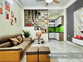 Nhà gần quận uỷ| vf3 đỗ cửa| 28m2  5 tầng mới  6,5 tỷ| nội thất đẹp, ở ngay