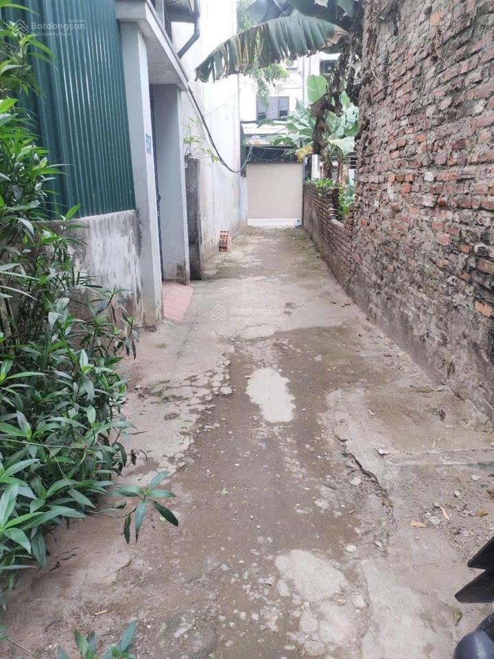 Lô góc bắc cầu ô tô đỗ cửa đất vuông đẹp