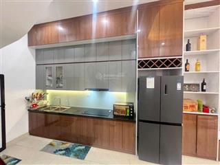 Cho thuê nhà nguyên căn mặt ngõ 806 kim giang cạnh kđt linh đàm 36m2x5t chỉ 11 triệu /tháng