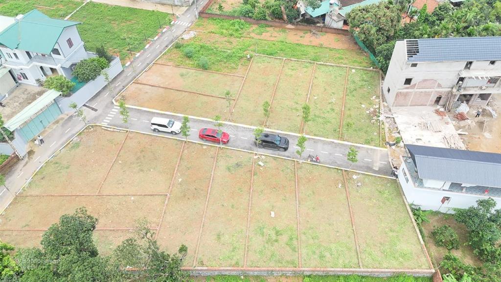 Lô đất vàng phú cát hơn 300m2 gần nhà máy in tiền sát ga metro nhỉnh 4 tỷ