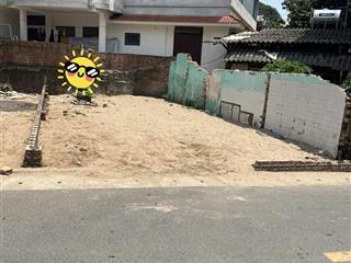 Lô đất đẹp hoà lạc  vị trí đắc địa, sát metro 5 & khu cnc, gần trường đhqg, gần chợ  2.x tỷ