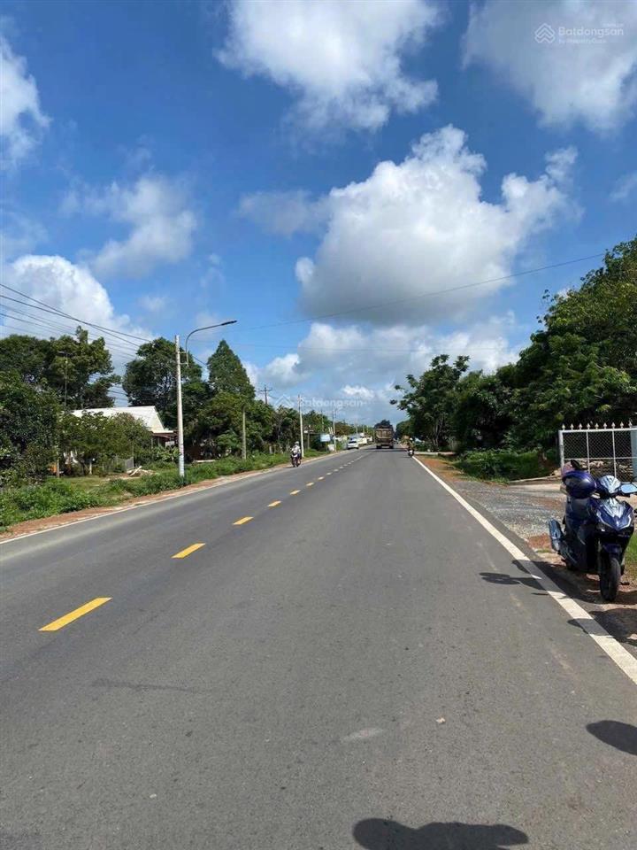 Đất mặt tiền đường nhựa qh 42m, kinh doanh buôn bán đa ngành nghề