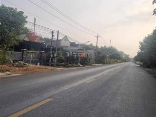 Đất mặt tiền đường dt749b ngay trung tâm. dân cư hiện hữu, tiện ích đầy đủ