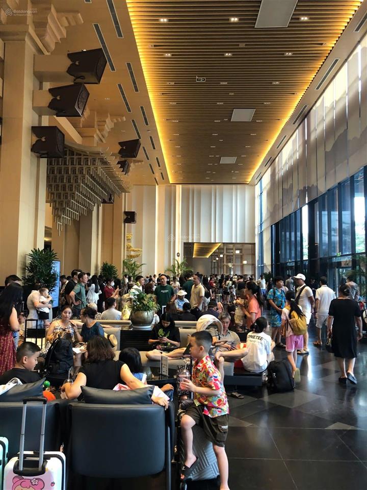 Căn studio trong khách sạn lynntimes thanh thuỷ full nội thất + có bể ngâm khoáng nóng